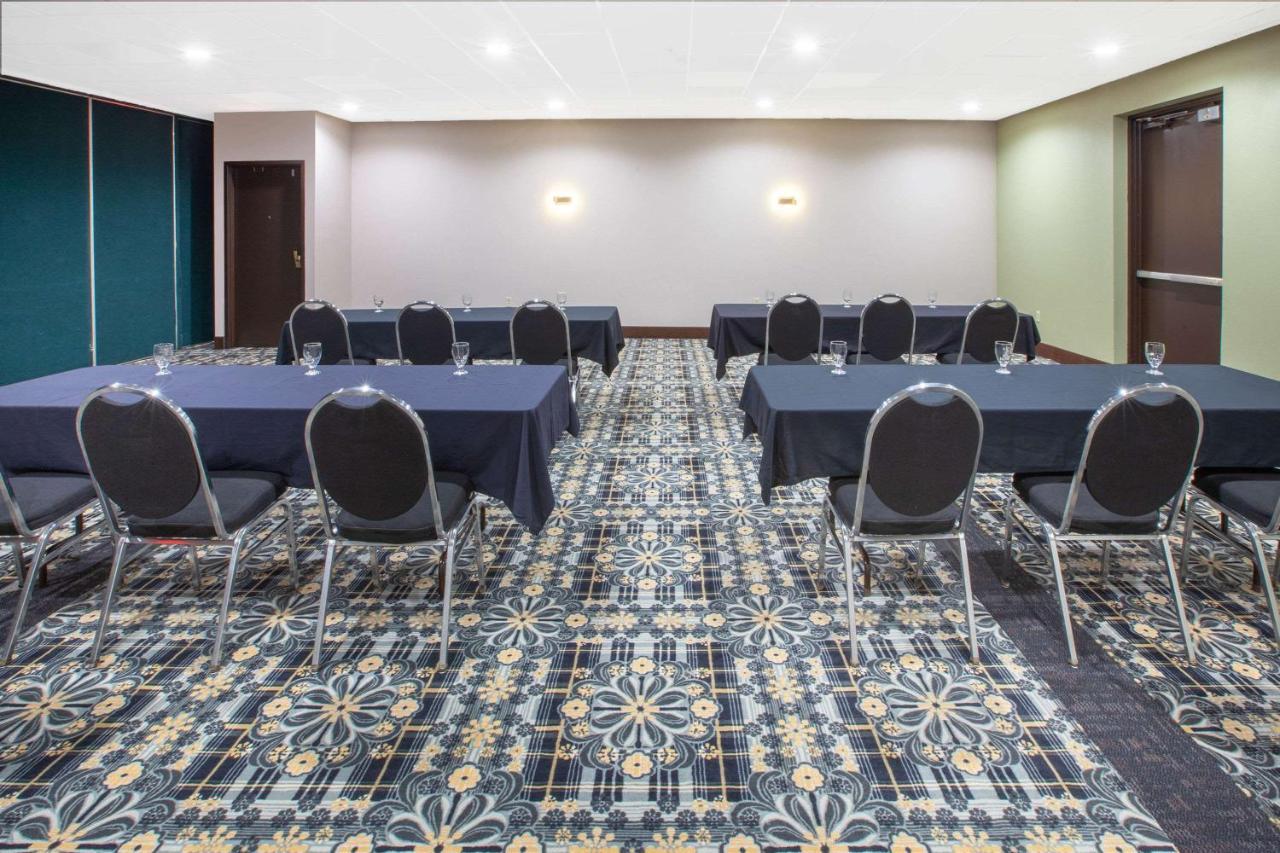 Baymont By Wyndham Grand Rapids Near Downtown Hotel Wyoming Luaran gambar